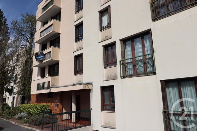 Appartement F5 à louer - 5 pièces - 96.4 m2 - RAMBOUILLET - 78 - ILE-DE-FRANCE - Century 21 Maitrejean Immobilier