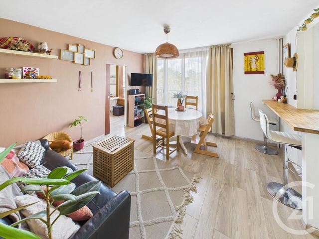Appartement F4 à vendre - 4 pièces - 75.44 m2 - RAMBOUILLET - 78 - ILE-DE-FRANCE - Century 21 Maitrejean Immobilier