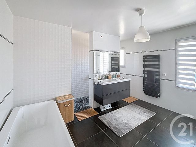 maison à vendre - 7 pièces - 216.5 m2 - RAMBOUILLET - 78 - ILE-DE-FRANCE - Century 21 Maitrejean Immobilier