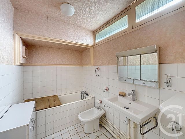 maison à vendre - 7 pièces - 205.0 m2 - RAMBOUILLET - 78 - ILE-DE-FRANCE - Century 21 Maitrejean Immobilier