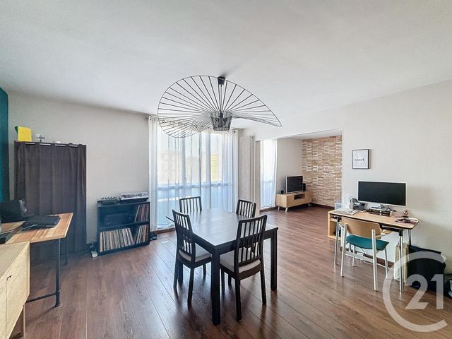 Appartement F5 à vendre - 5 pièces - 93.66 m2 - RAMBOUILLET - 78 - ILE-DE-FRANCE - Century 21 Maitrejean Immobilier