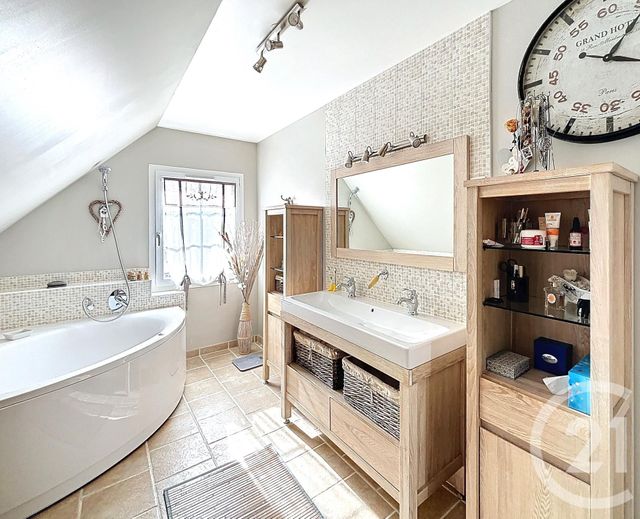 maison à vendre - 6 pièces - 163.4 m2 - RAMBOUILLET - 78 - ILE-DE-FRANCE - Century 21 Maitrejean Immobilier