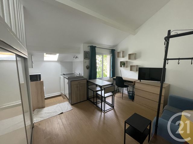 Appartement Studio à louer - 1 pièce - 20.0 m2 - RAMBOUILLET - 78 - ILE-DE-FRANCE - Century 21 Maitrejean Immobilier