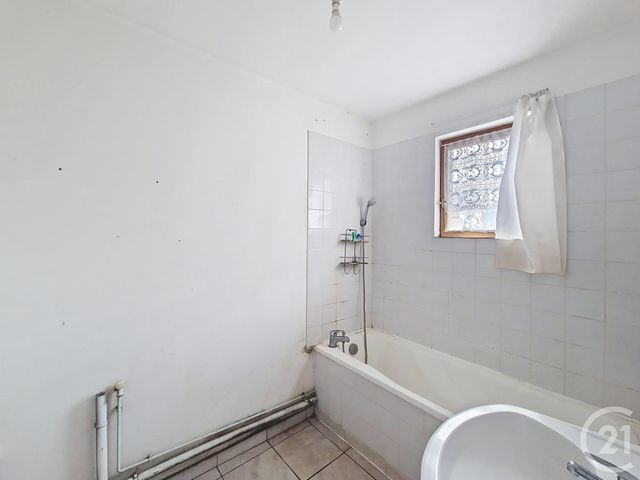 Appartement F4 à vendre - 4 pièces - 82.64 m2 - GALLARDON - 28 - CENTRE - Century 21 Maitrejean Immobilier