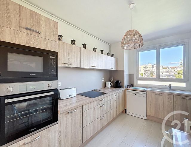 Appartement F3 à vendre - 3 pièces - 79.0 m2 - RAMBOUILLET - 78 - ILE-DE-FRANCE - Century 21 Maitrejean Immobilier