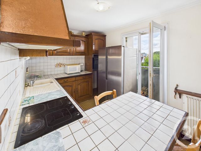 Afficher la photo en grand Appartement F4 à vendre - 4 pièces - 75.27 m2 - RAMBOUILLET - 78 - ILE-DE-FRANCE - Century 21 Maitrejean Immobilier