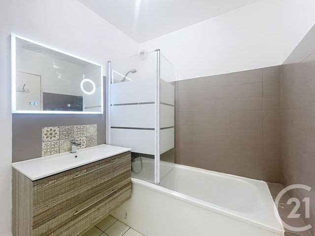 Appartement F2 à vendre - 2 pièces - 45.61 m2 - RAMBOUILLET - 78 - ILE-DE-FRANCE - Century 21 Maitrejean Immobilier