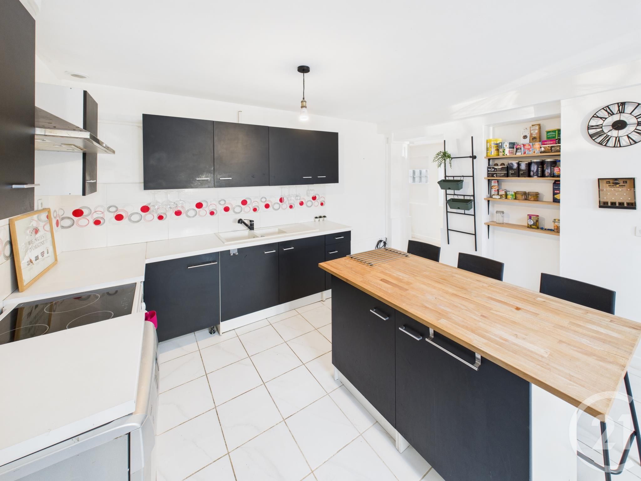 maison à vendre - 4 pièces - 76.0 m2 - RAMBOUILLET - 78 - ILE-DE-FRANCE - Century 21 Maitrejean Immobilier — 5