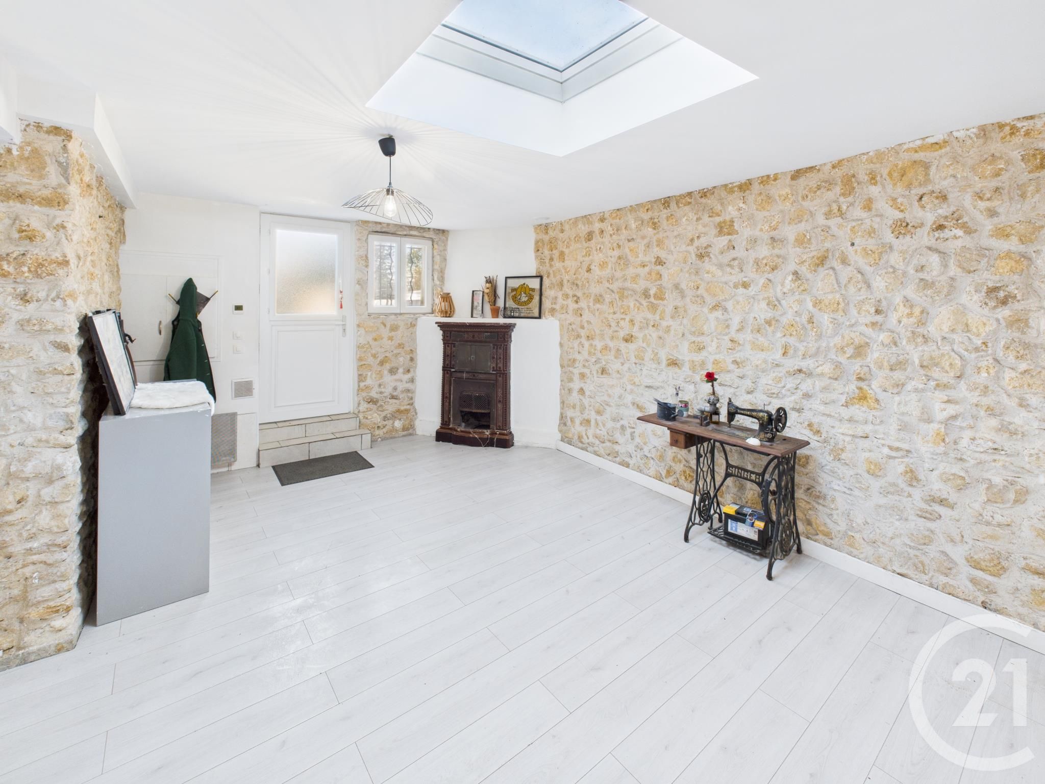 maison à vendre - 4 pièces - 76.0 m2 - RAMBOUILLET - 78 - ILE-DE-FRANCE - Century 21 Maitrejean Immobilier — 6