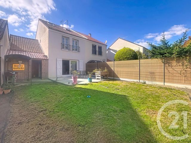maison à vendre - 5 pièces - 122.0 m2 - RAMBOUILLET - 78 - ILE-DE-FRANCE - Century 21 Maitrejean Immobilier