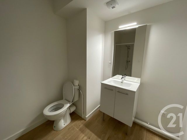 Appartement F2 à louer - 2 pièces - 42.0 m2 - EPERNON - 28 - CENTRE - Century 21 Maitrejean Immobilier