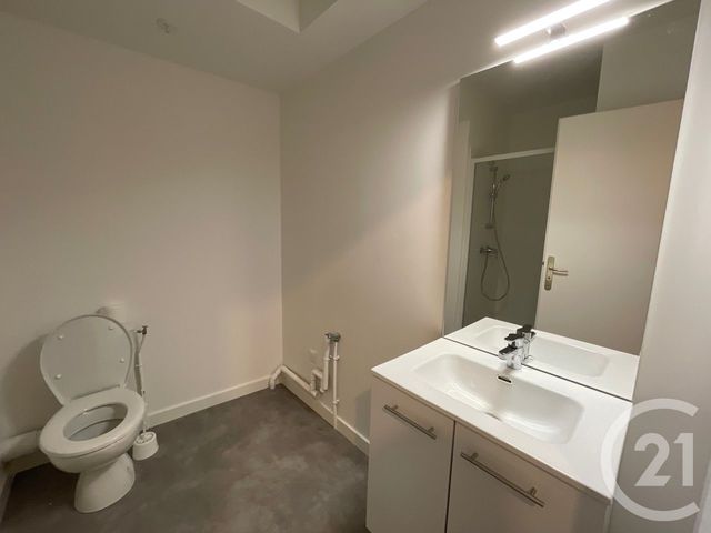 Appartement F2 à louer - 2 pièces - 47.0 m2 - EPERNON - 28 - CENTRE - Century 21 Maitrejean Immobilier