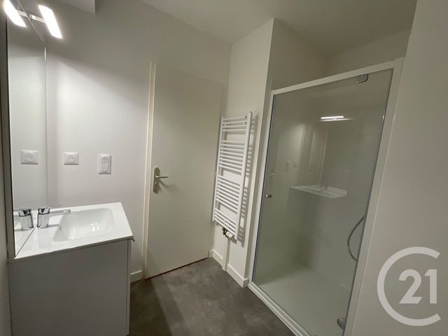 Appartement F2 à louer - 2 pièces - 47.0 m2 - EPERNON - 28 - CENTRE - Century 21 Maitrejean Immobilier