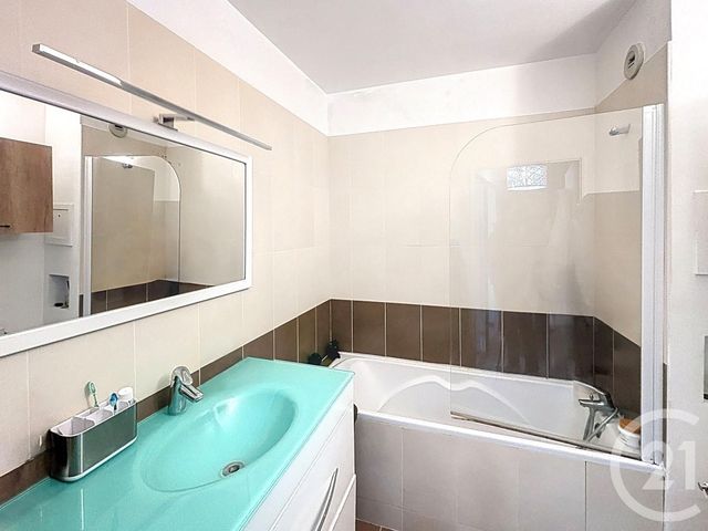 Appartement F3 à vendre - 3 pièces - 72.55 m2 - RAMBOUILLET - 78 - ILE-DE-FRANCE - Century 21 Maitrejean Immobilier