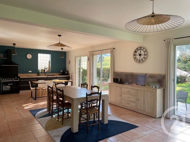 maison à louer - 7 pièces - 223.47 m2 - ST REMY LES CHEVREUSE - 78 - ILE-DE-FRANCE - Century 21 Maitrejean Immobilier