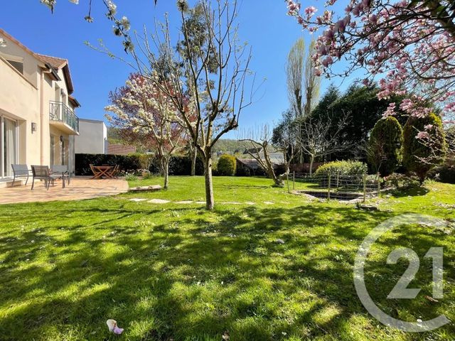 maison à louer - 7 pièces - 223.47 m2 - ST REMY LES CHEVREUSE - 78 - ILE-DE-FRANCE - Century 21 Maitrejean Immobilier