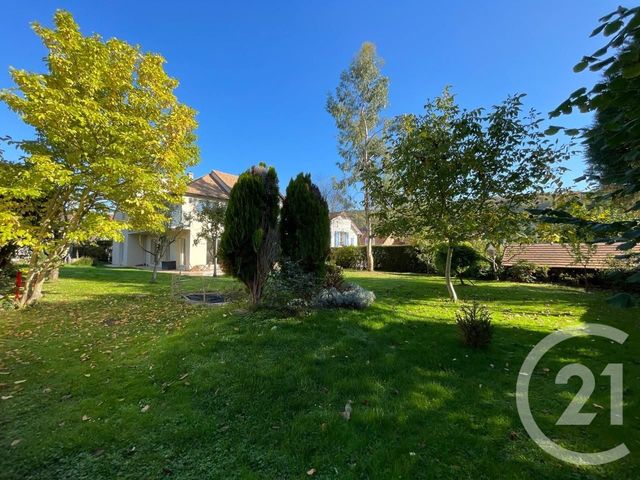 maison à louer - 7 pièces - 223.47 m2 - ST REMY LES CHEVREUSE - 78 - ILE-DE-FRANCE - Century 21 Maitrejean Immobilier