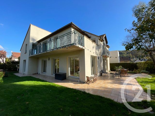 maison à louer - 7 pièces - 223.47 m2 - ST REMY LES CHEVREUSE - 78 - ILE-DE-FRANCE - Century 21 Maitrejean Immobilier