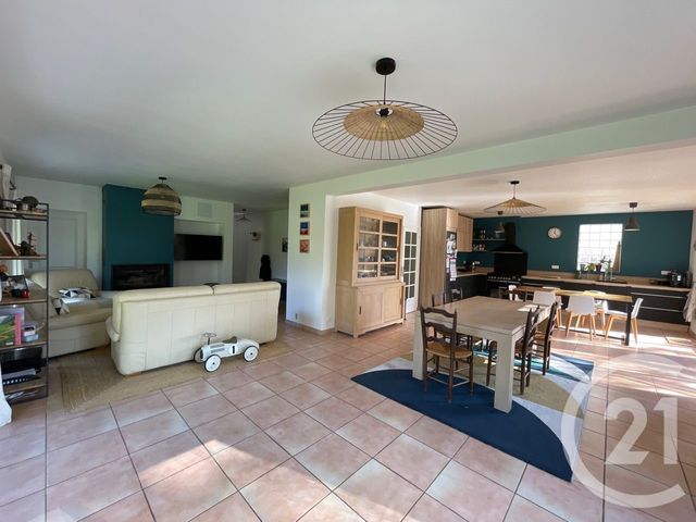 maison à louer - 7 pièces - 223.47 m2 - ST REMY LES CHEVREUSE - 78 - ILE-DE-FRANCE - Century 21 Maitrejean Immobilier