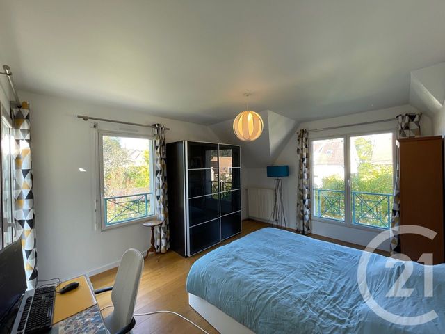 maison à louer - 7 pièces - 223.47 m2 - ST REMY LES CHEVREUSE - 78 - ILE-DE-FRANCE - Century 21 Maitrejean Immobilier