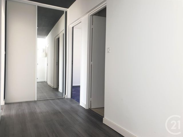 Appartement F3 à louer - 3 pièces - 63.17 m2 - RAMBOUILLET - 78 - ILE-DE-FRANCE - Century 21 Maitrejean Immobilier