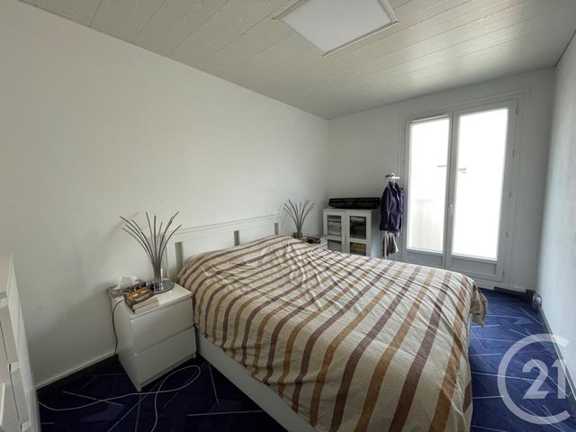 Appartement F3 à louer - 3 pièces - 63.17 m2 - RAMBOUILLET - 78 - ILE-DE-FRANCE - Century 21 Maitrejean Immobilier