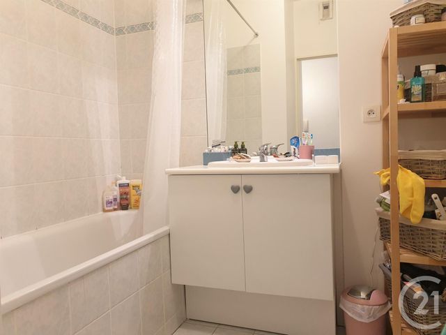 Appartement Studio à louer - 1 pièce - 32.93 m2 - RAMBOUILLET - 78 - ILE-DE-FRANCE - Century 21 Maitrejean Immobilier