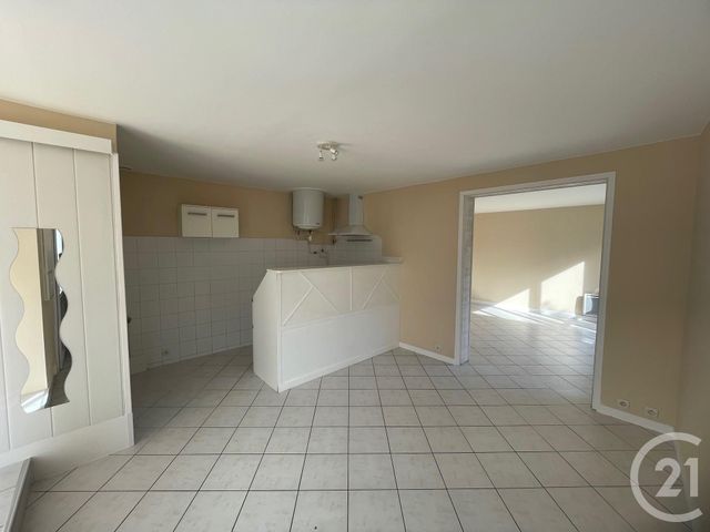 maison à louer - 3 pièces - 58.31 m2 - LES ESSARTS LE ROI - 78 - ILE-DE-FRANCE - Century 21 Maitrejean Immobilier