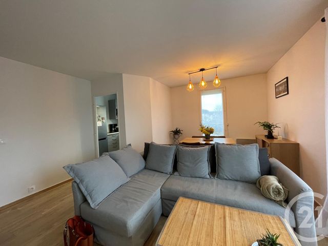 Appartement F3 à louer - 3 pièces - 62.86 m2 - RAMBOUILLET - 78 - ILE-DE-FRANCE - Century 21 Maitrejean Immobilier