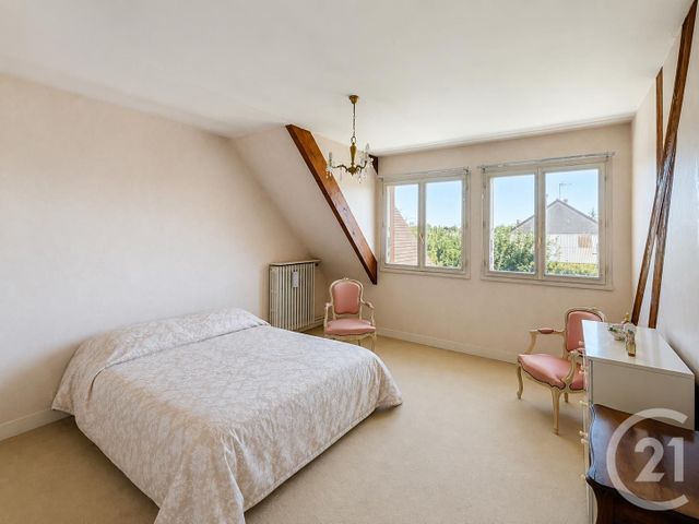 maison à vendre - 8 pièces - 262.0 m2 - RAMBOUILLET - 78 - ILE-DE-FRANCE - Century 21 Maitrejean Immobilier