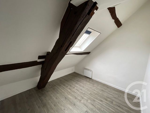 Appartement F3 à louer - 2 pièces - 34.1 m2 - AUNEAU - 28 - CENTRE - Century 21 Maitrejean Immobilier