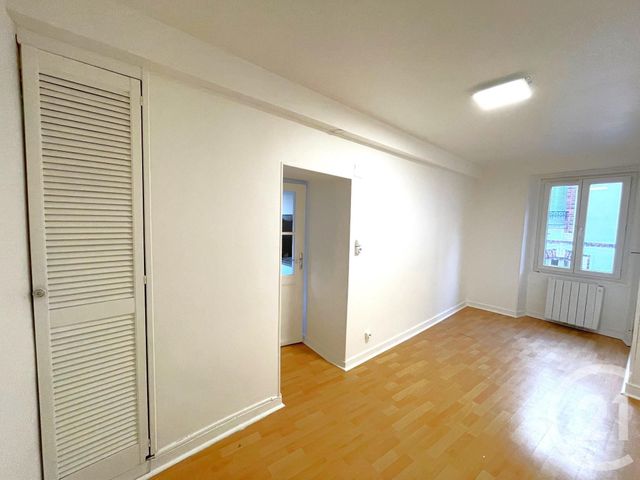 Appartement F1 à louer - 3 pièces - 41.94 m2 - EPERNON - 28 - CENTRE - Century 21 Maitrejean Immobilier