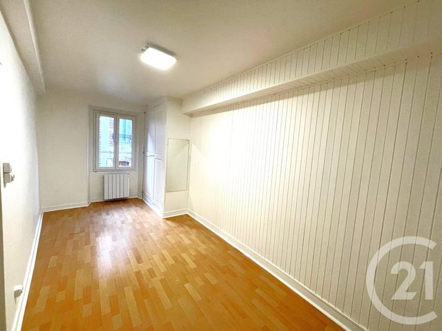 Appartement F1 à louer - 3 pièces - 41.94 m2 - EPERNON - 28 - CENTRE - Century 21 Maitrejean Immobilier