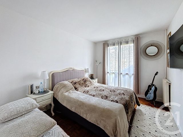 Appartement F4 à vendre - 4 pièces - 90.64 m2 - RAMBOUILLET - 78 - ILE-DE-FRANCE - Century 21 Maitrejean Immobilier