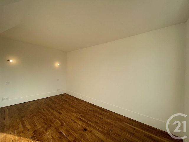 Appartement F2 à louer - 2 pièces - 65.8 m2 - RAMBOUILLET - 78 - ILE-DE-FRANCE - Century 21 Maitrejean Immobilier