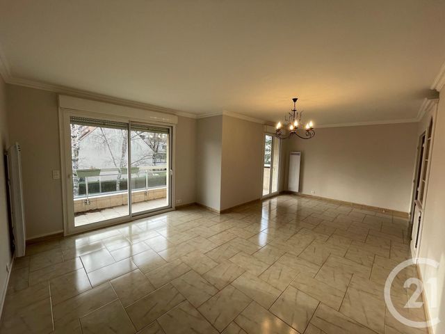 Appartement F3 à louer - 3 pièces - 68.37 m2 - RAMBOUILLET - 78 - ILE-DE-FRANCE - Century 21 Maitrejean Immobilier