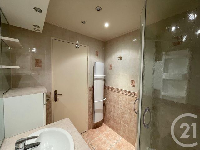 Appartement F3 à louer - 3 pièces - 68.37 m2 - RAMBOUILLET - 78 - ILE-DE-FRANCE - Century 21 Maitrejean Immobilier