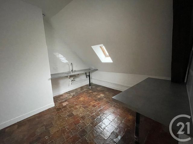 Appartement F1 à louer - 3 pièces - 62.73 m2 - EPERNON - 28 - CENTRE - Century 21 Maitrejean Immobilier