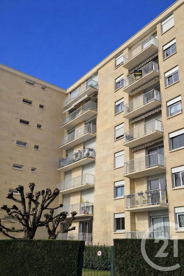 Appartement F4 à vendre - 4 pièces - 75.0 m2 - RAMBOUILLET - 78 - ILE-DE-FRANCE - Century 21 Maitrejean Immobilier