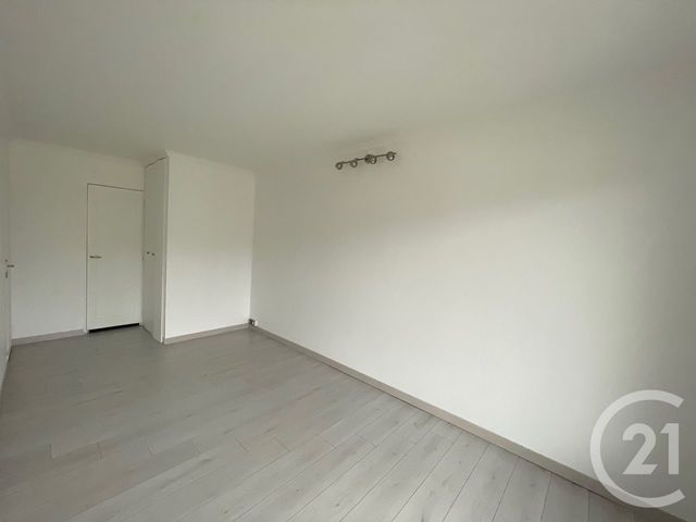 Appartement F4 à louer - 4 pièces - 97.58 m2 - MAGNY LES HAMEAUX - 78 - ILE-DE-FRANCE - Century 21 Maitrejean Immobilier