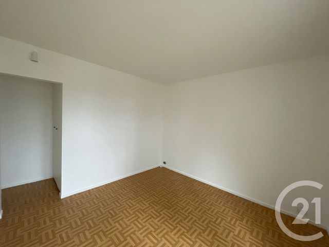 Appartement F4 à louer - 4 pièces - 97.58 m2 - MAGNY LES HAMEAUX - 78 - ILE-DE-FRANCE - Century 21 Maitrejean Immobilier