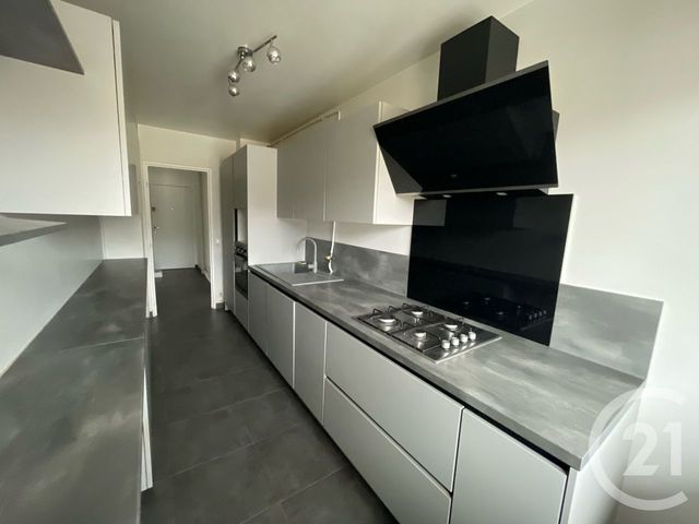 Appartement F4 à louer - 4 pièces - 97.58 m2 - MAGNY LES HAMEAUX - 78 - ILE-DE-FRANCE - Century 21 Maitrejean Immobilier