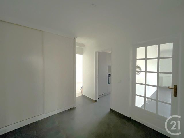 Appartement F4 à louer - 4 pièces - 97.58 m2 - MAGNY LES HAMEAUX - 78 - ILE-DE-FRANCE - Century 21 Maitrejean Immobilier