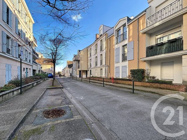 Appartement F3 à vendre - 3 pièces - 74.0 m2 - RAMBOUILLET - 78 - ILE-DE-FRANCE - Century 21 Maitrejean Immobilier