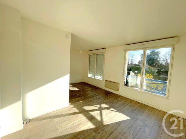 Appartement F1 à louer - 1 pièce - 29.0 m2 - RAMBOUILLET - 78 - ILE-DE-FRANCE - Century 21 Maitrejean Immobilier