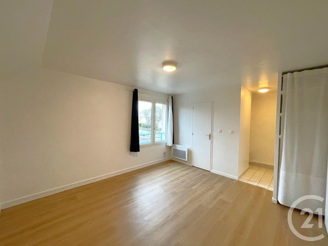 Appartement T1 à louer - 1 pièce - 21.05 m2 - LE PERRAY EN YVELINES - 78 - ILE-DE-FRANCE - Century 21 Maitrejean Immobilier