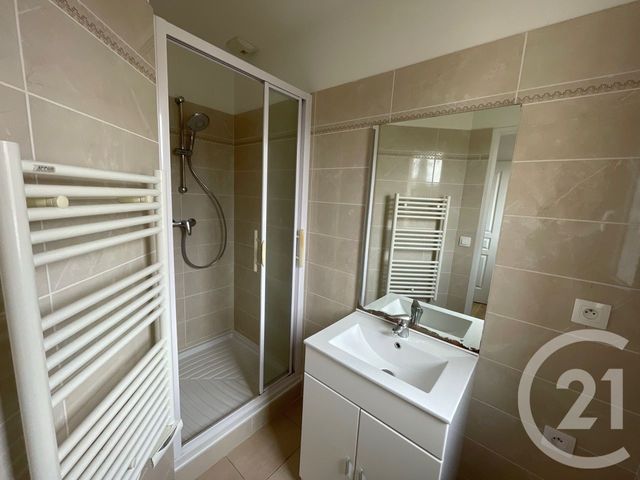 maison à louer - 5 pièces - 88.36 m2 - RAMBOUILLET - 78 - ILE-DE-FRANCE - Century 21 Maitrejean Immobilier