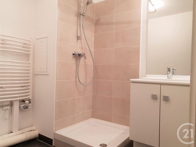 Appartement Studio à louer - 1 pièce - 22.9 m2 - RAMBOUILLET - 78 - ILE-DE-FRANCE - Century 21 Maitrejean Immobilier