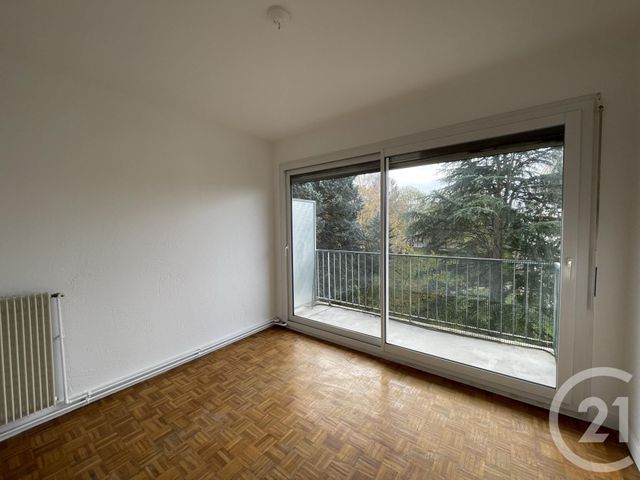 Appartement F1 à louer - 1 pièce - 31.3 m2 - EPERNON - 28 - CENTRE - Century 21 Maitrejean Immobilier