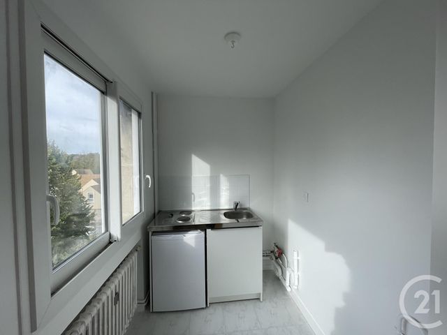 Appartement F1 à louer - 1 pièce - 31.3 m2 - EPERNON - 28 - CENTRE - Century 21 Maitrejean Immobilier